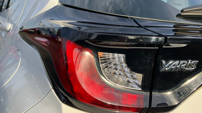 Toyota Yaris 1.5 Hybrid Icon 5dr CVT Hybrid Hatchback